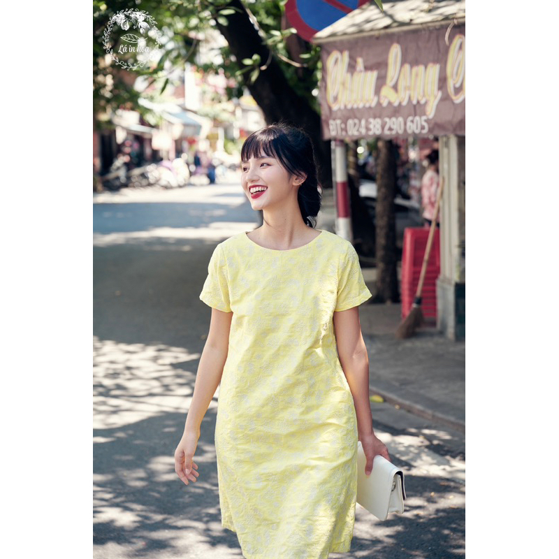 Váy Thiết Kế Lá In Hoa Dáng Suông A Chất Thô Thêu Hoa Nổi