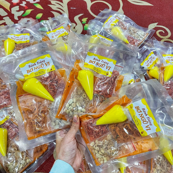 Bánh Tráng Phơi sương  Dẻo tôm cuộn bơ ngũ vị, Me lục vị 120g - Thèm Gì Cũng Có