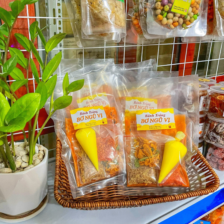 Bánh Tráng Phơi sương  Dẻo tôm cuộn bơ ngũ vị, Me lục vị 120g - Thèm Gì Cũng Có