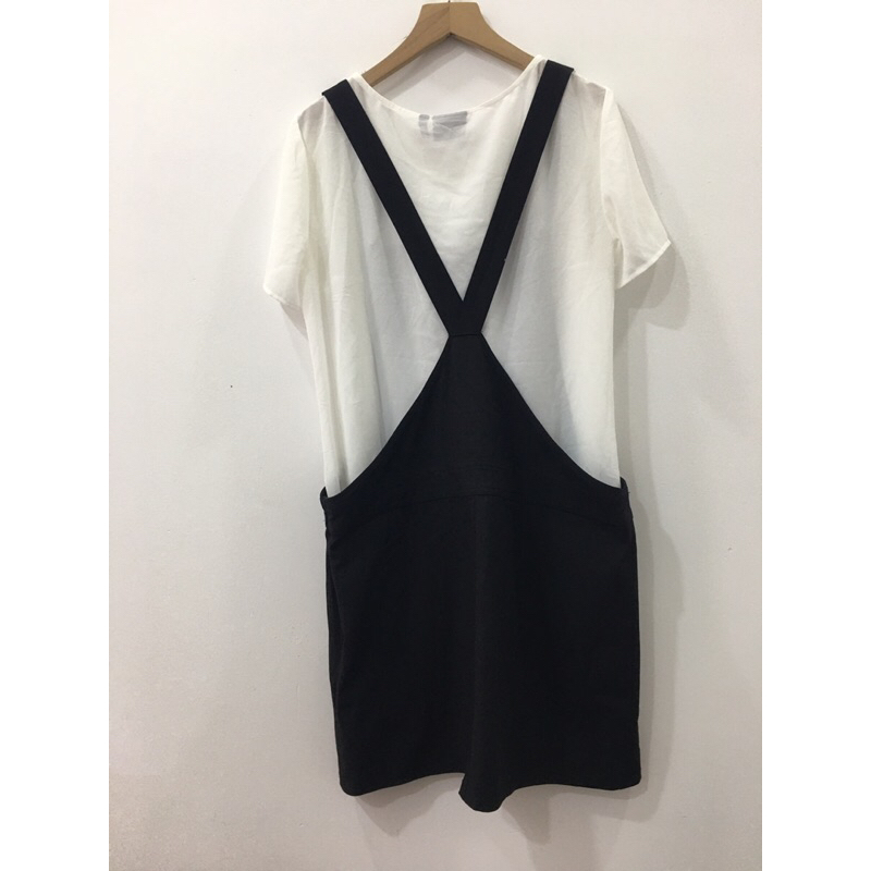 Yếm váy ngắn đen size M
