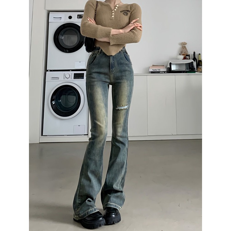 Quần Jeans Nữ Ống Loe , Quần Bò Nữ Ống Loe Màu Xanh Cổ Điển HOT GIRL TL01