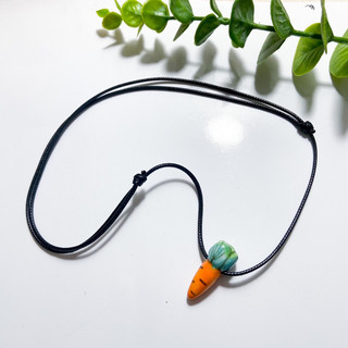 Vòng cổ mặt dây cà rốt gốm sứ