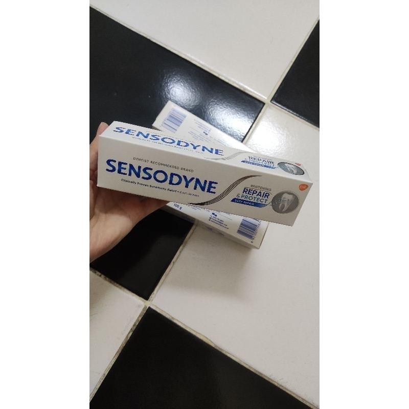 Kem đánh răng Sensodyne Repair & Protect 100g- Hồi phục và bảo vệ răng ê buốt