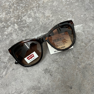 [Chính hãng] Kính mát nữ Levis