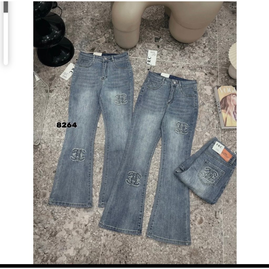 quần jeans ống loe chà leo hottren thời trang 2023