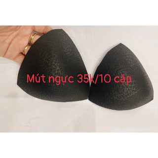 Mút ngực rẻ