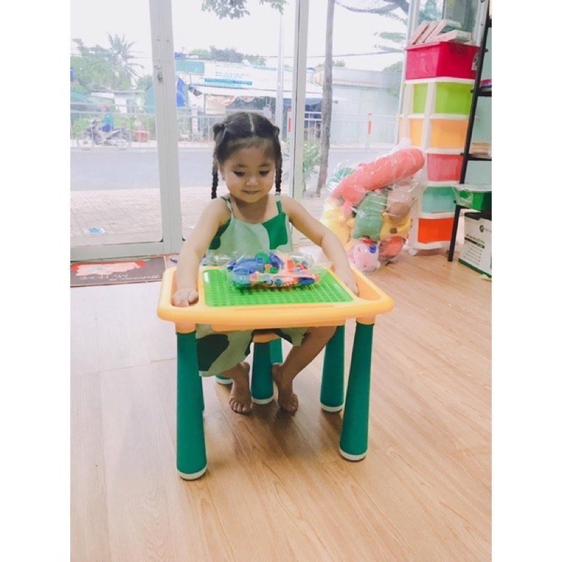 Bộ bàn logo  Bobby