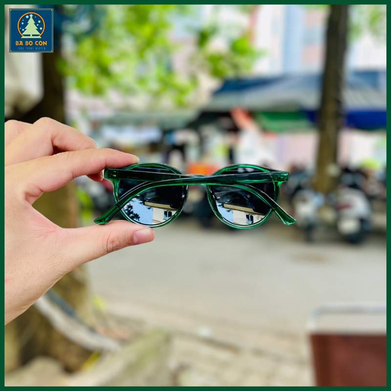 Kính râm trẻ em GEORGE size 2-4 tuổi gọng nhựa xanh bóng, chống UV đeo cực đẹp, đầy đủ tem tag chuẩn Auth