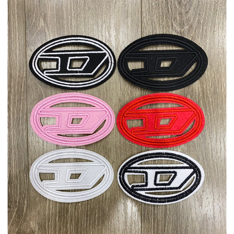 Sticker thêu hình tròn khoét ngực ủi nhiệt logo patch