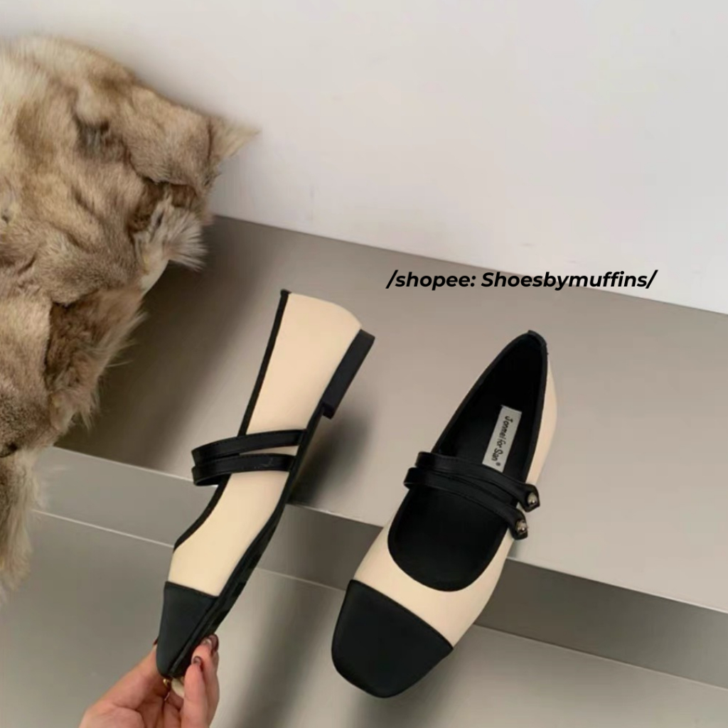 Giày búp bê bệt mũi tròn phối màu hai dây ngang phong cách Thu Đông 2023