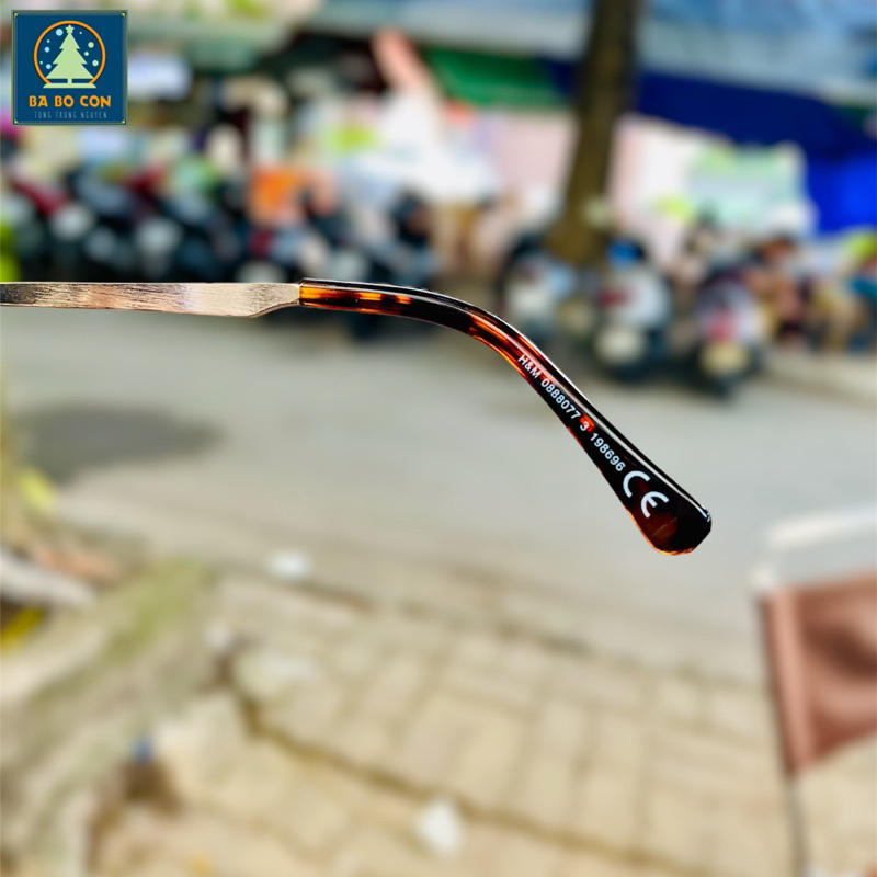 Kính phân cực HM UK gọng đồi mồi tuyệt đẹp, đầy đủ bill mua hàng