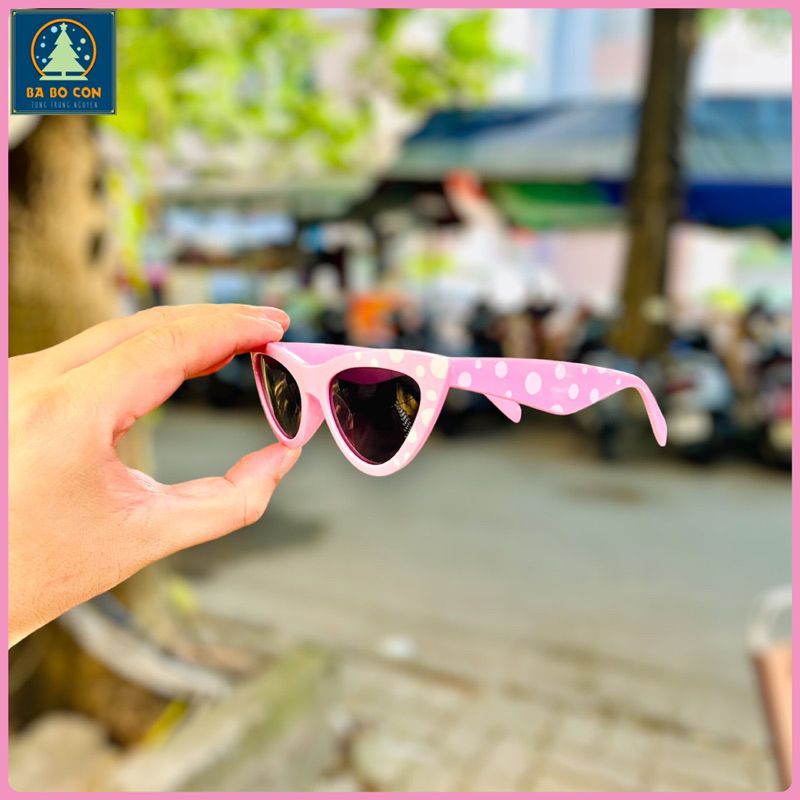 Kính râm trẻ em GEORGE size 2-4 tuổi gọng màu hồng chấm bi, chống UV đeo cực đẹp, đầy đủ tem tag chuẩn Auth