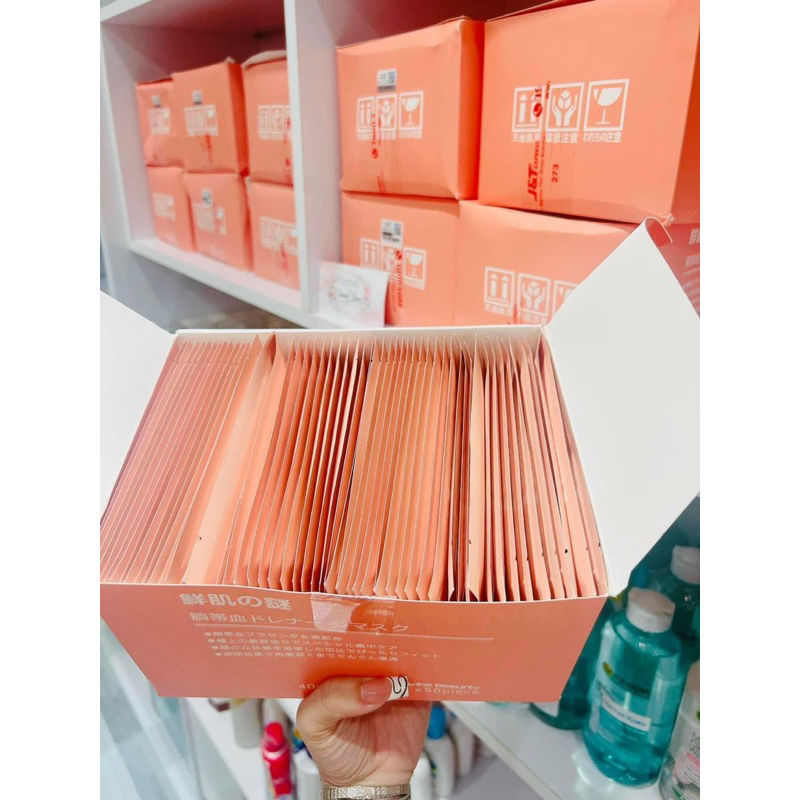 Mặt nạ nhau thai.