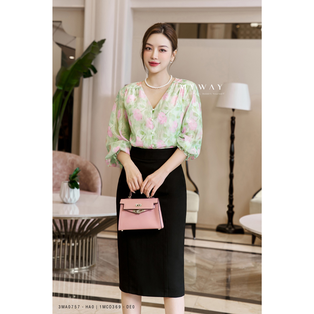 Áo Sơ Mi Nữ Công Sở MY WAY Cổ V Dài Tay Họa Tiết Hoa Voan Sang Trọng 3MA0757 HA0