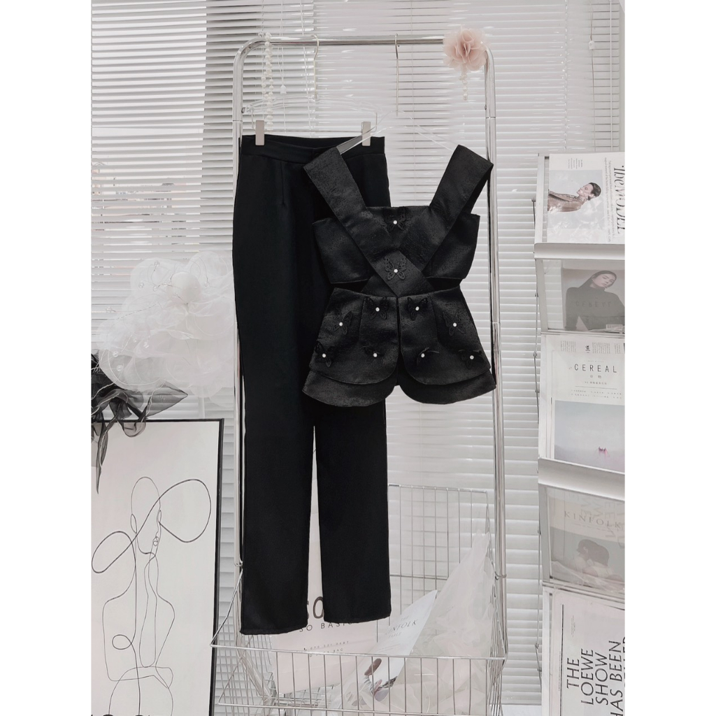 BỘ QUẦN SUÔNG TRƠN + ÁO GẤM PEPLUM CUTOUT EO DÂY BẢN TO 070923