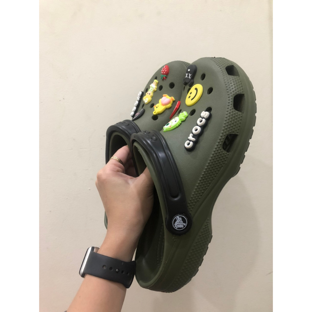 Dép crocs xanh rêu chính hẵng lỗi đã xử lý tặng kèm sticker