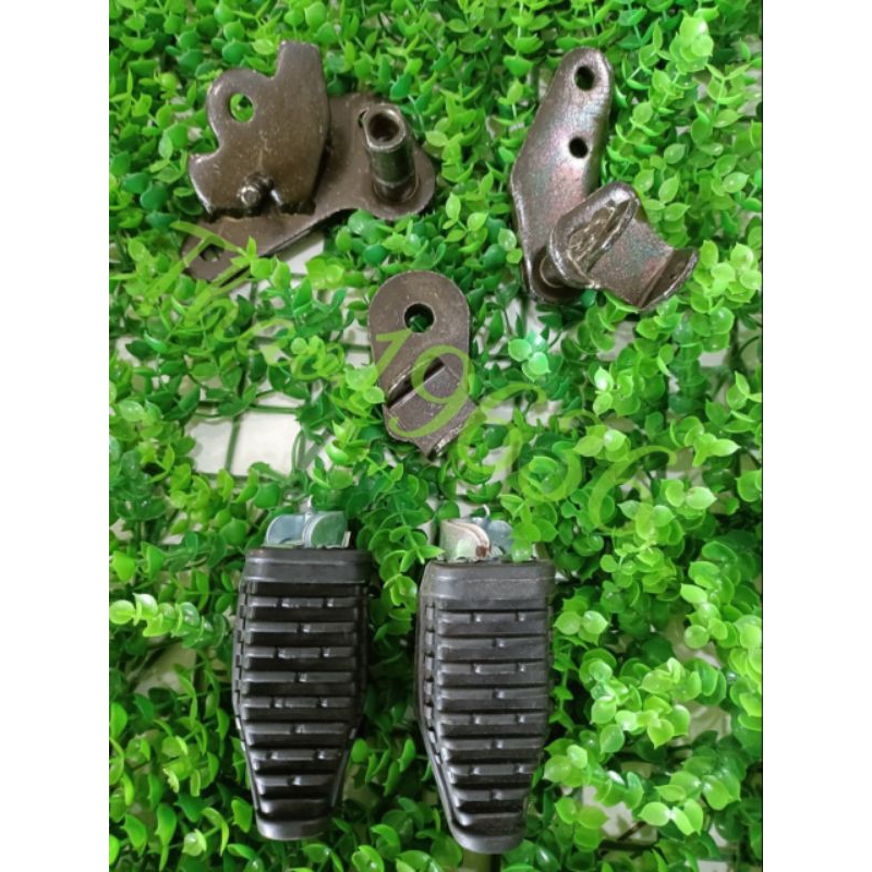 Gác chân trước Yaz