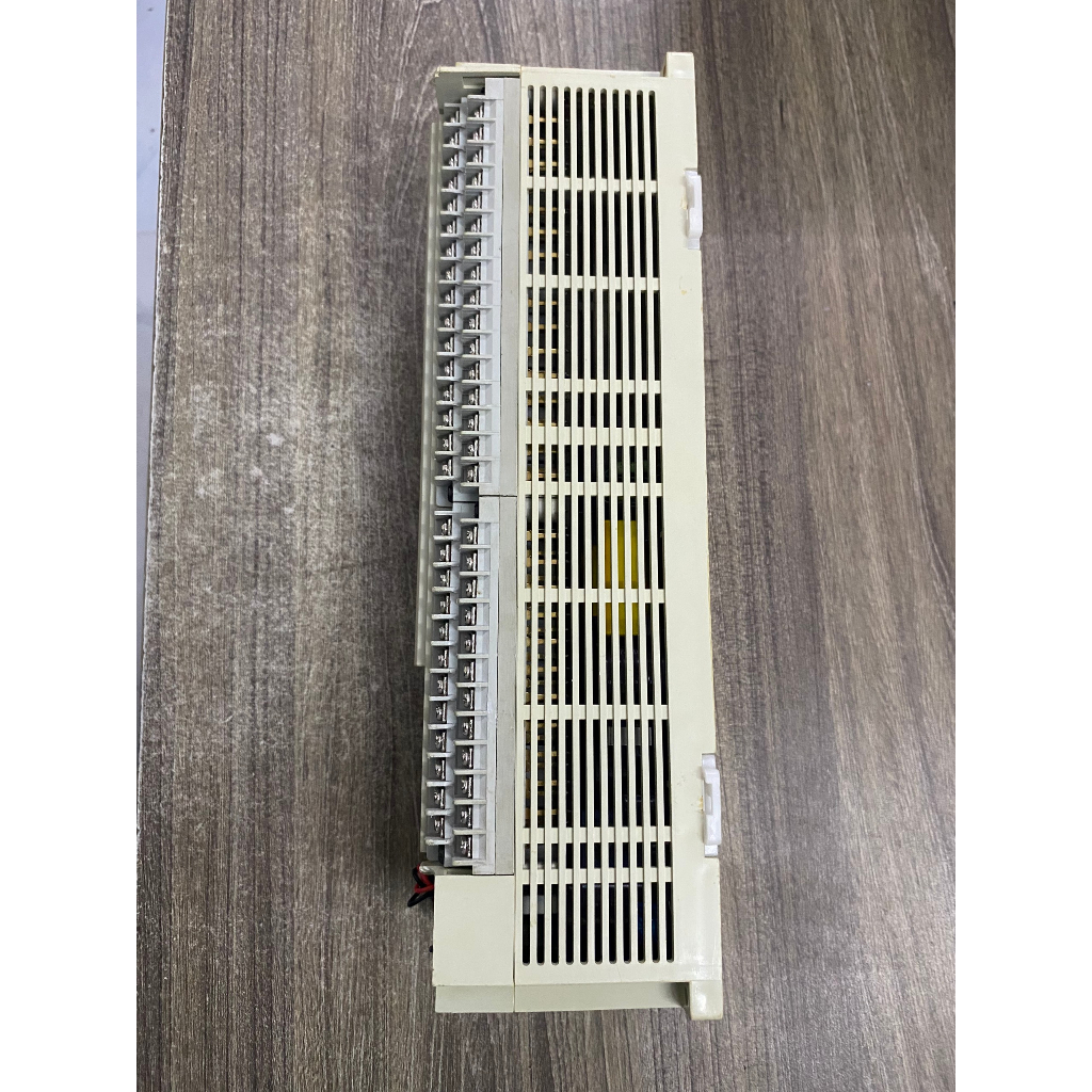 PLC  MITSUBISHI  FX2N-80MR-ES/UL  ngõ ra RELAY  80I/O tháo máy