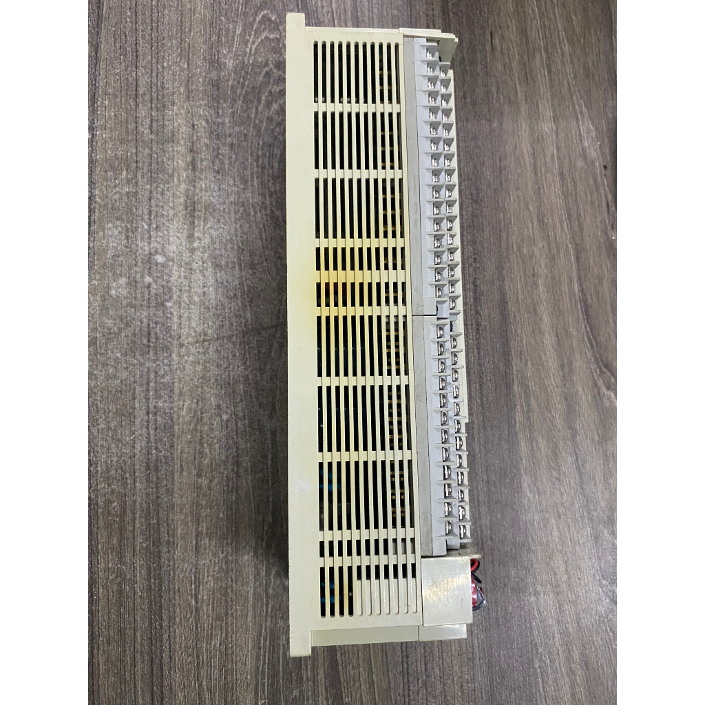 PLC  MITSUBISHI  FX2N-80MR-ES/UL  ngõ ra RELAY  80I/O tháo máy