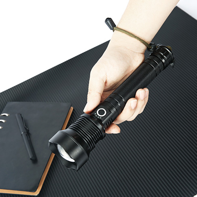 Đèn pin công suất cao mới KAW P70 LED hợp kim nhôm 2 pin 26650, USB sạc.