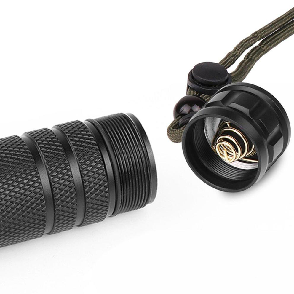 Đèn pin công suất cao mới KAW P70 LED hợp kim nhôm 2 pin 26650, USB sạc.