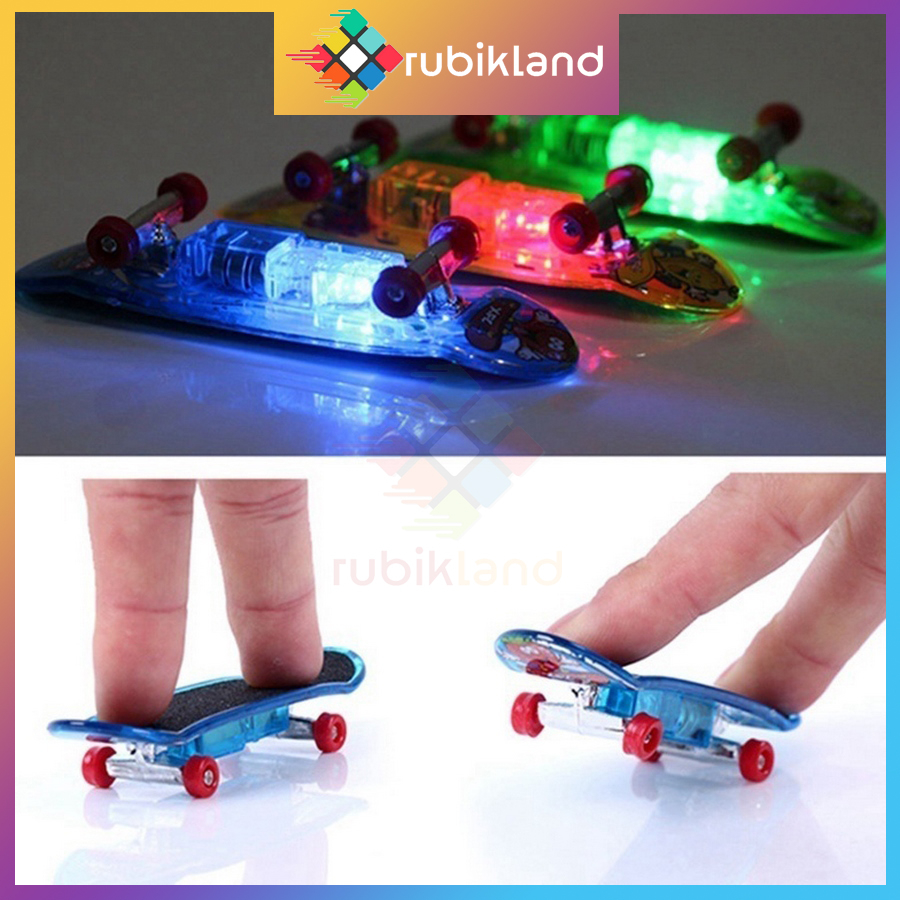Ván Trượt Ngón Tay Mini Có Đèn Finger Skateboard Đồ Chơi Trẻ Em Giải Trí Xả Stress - Little Kobo