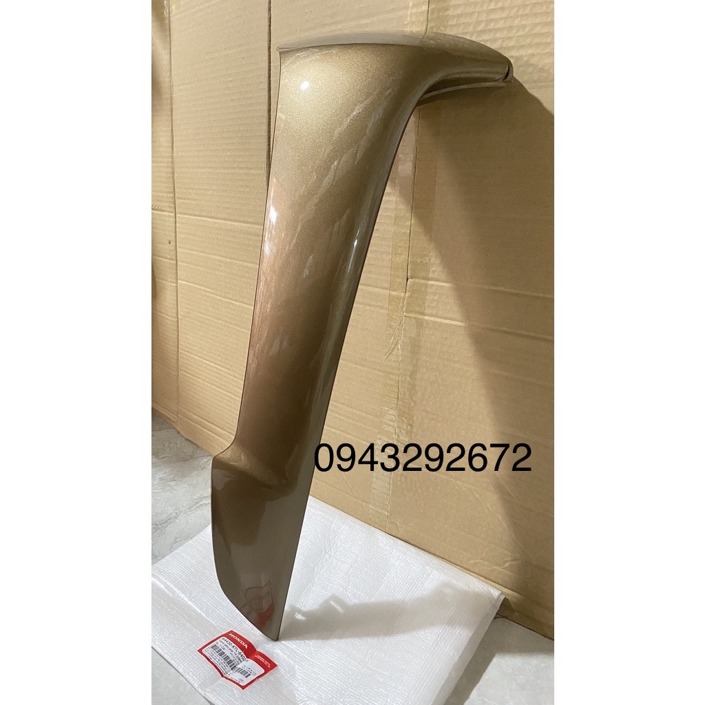 Cánh Yếm Ngoài Phải Wave A100 (2011) Màu Vàng Đồng Honda (64430KTL640ZW)