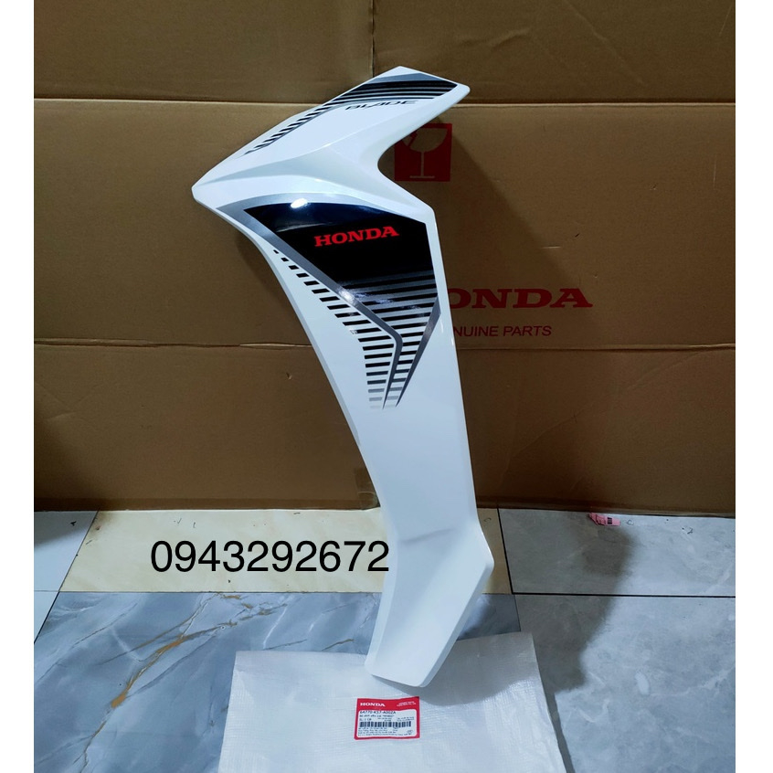 Cánh Yếm Ngoài Bên Trái Wave Blade Số (2017) Màu Trắng Honda (64770K57A00ZA)