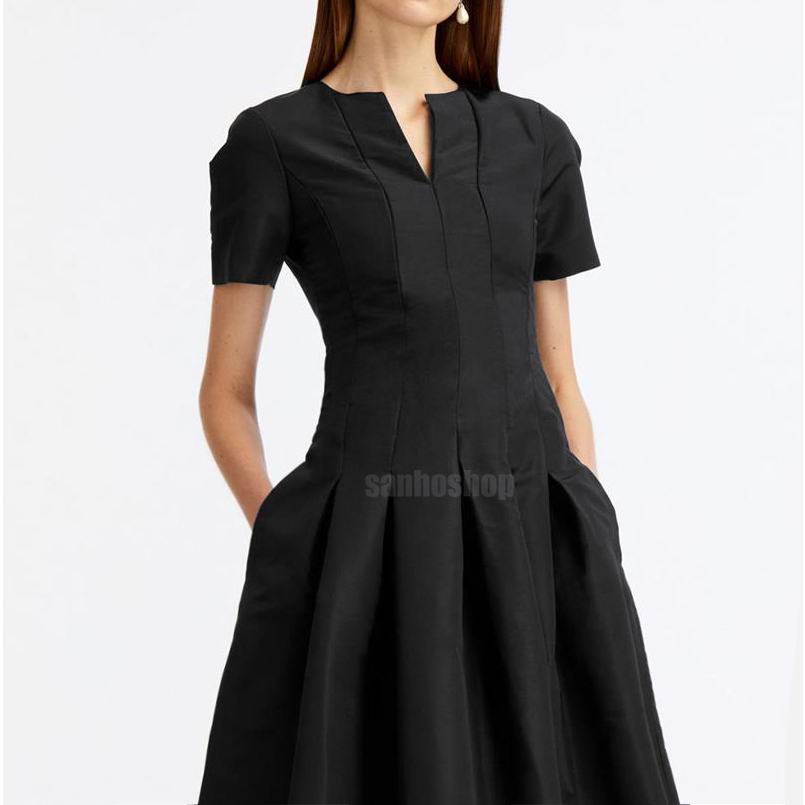 ĐẦM 0SC4R SPLIT NECK FLARE