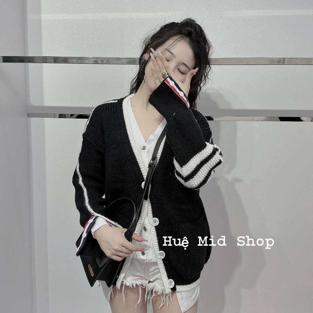 Áo carigan đơn gian phối tay sọc