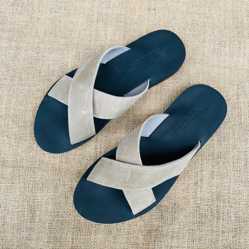 Dép Sandal Dép Quai Chéo Da Bò Thật Không Thấm Nước Phù Hợp Mọi Lứa Tuổi cheosg01