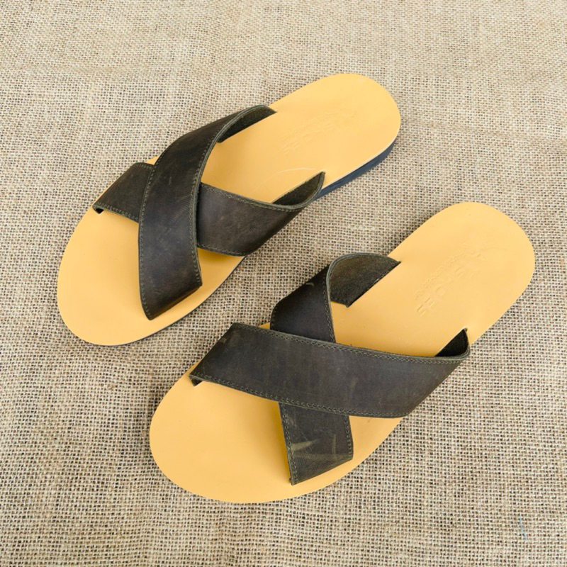 Dép Sandal Dép Quai Chéo Da Bò Thật Không Thấm Nước Phù Hợp Mọi Lứa Tuổi cheosg01