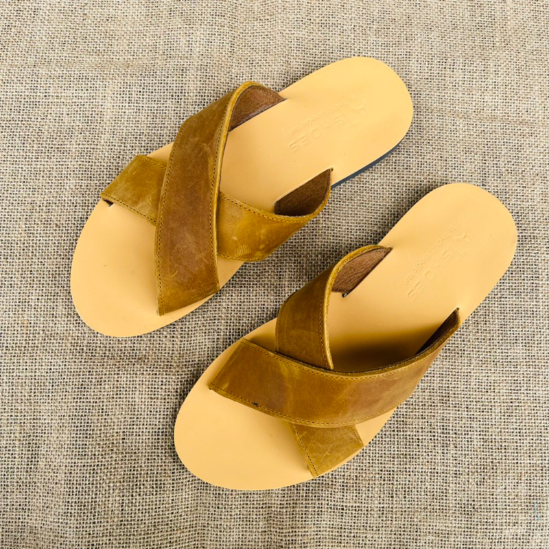 Dép Sandal Dép Quai Chéo Da Bò Thật Không Thấm Nước Phù Hợp Mọi Lứa Tuổi cheosg01