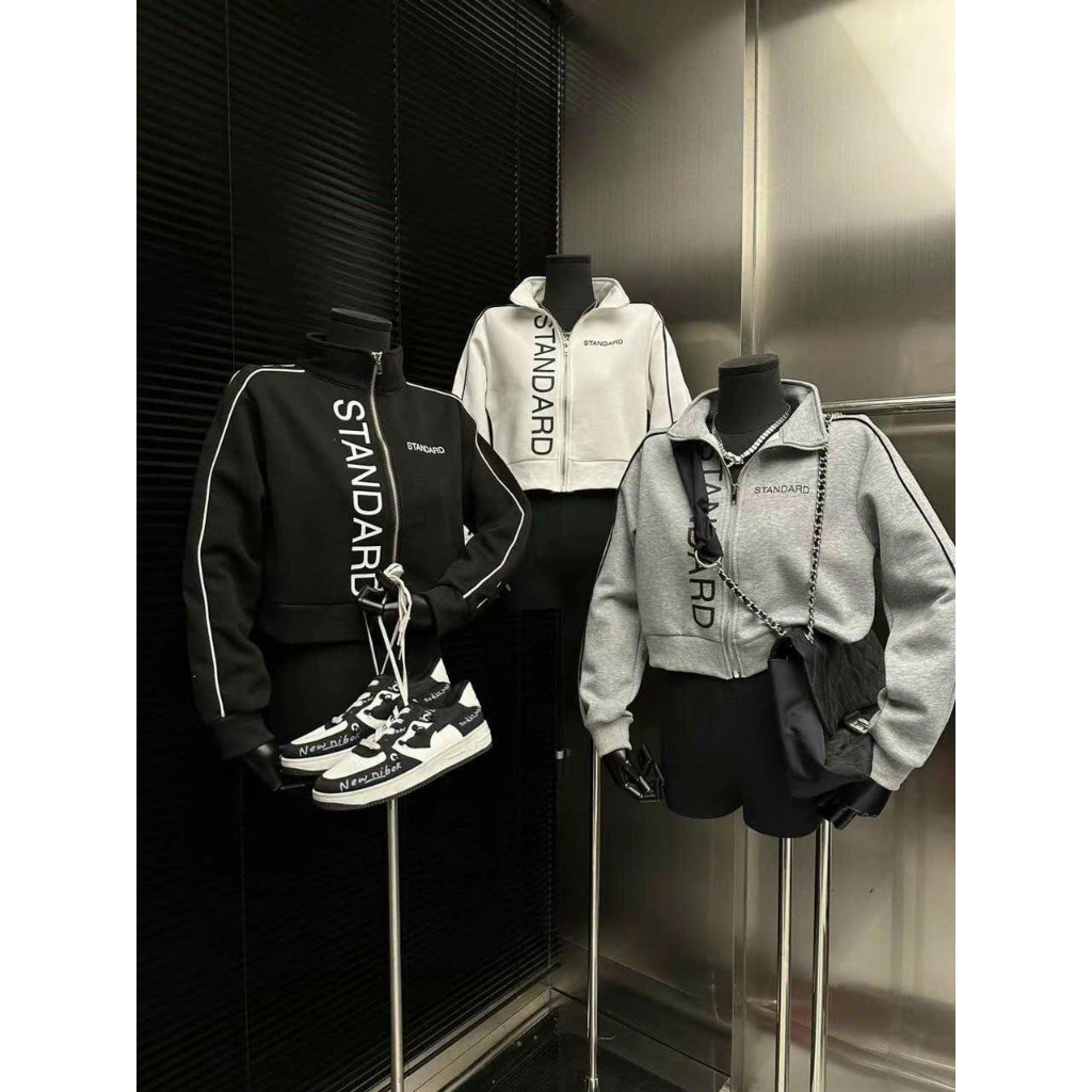 Áo khoác nỉ in chữ Standard