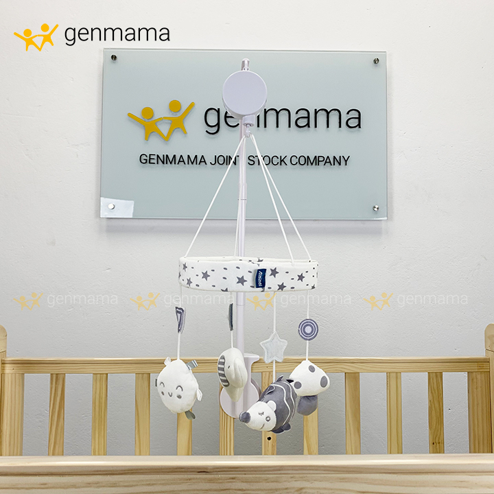 Treo nôi chất liệu cotton thân thiện với bé GM-TN01 có phát nhạc kích thích khả năng nghe nhìn của bé