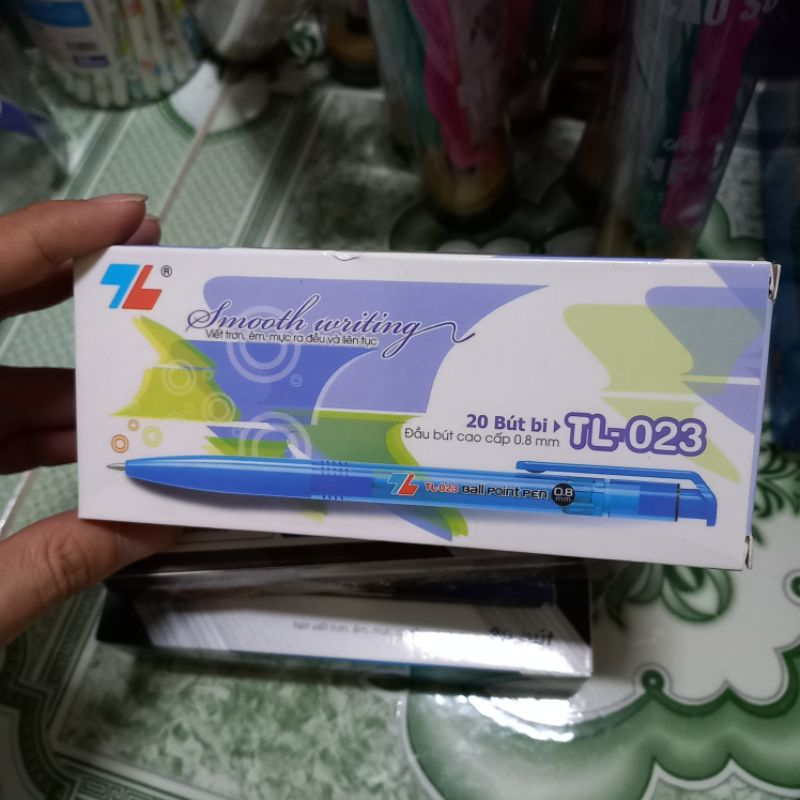 Hộp 20 chiếc bút bi thiên long 027 - 023 đủ màu.