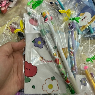 Set quà tặng cho học sinh(kèm túi và nơ)