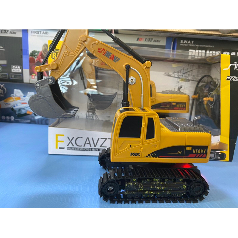 Xe Múc, Xe Máy Xúc Điều Khiển Từ Xa Cuốc Cát Bánh Xích Sạc Pin - Động Cơ Mạnh Mẽ Di Chuyển 5 Kênh Cho Bé