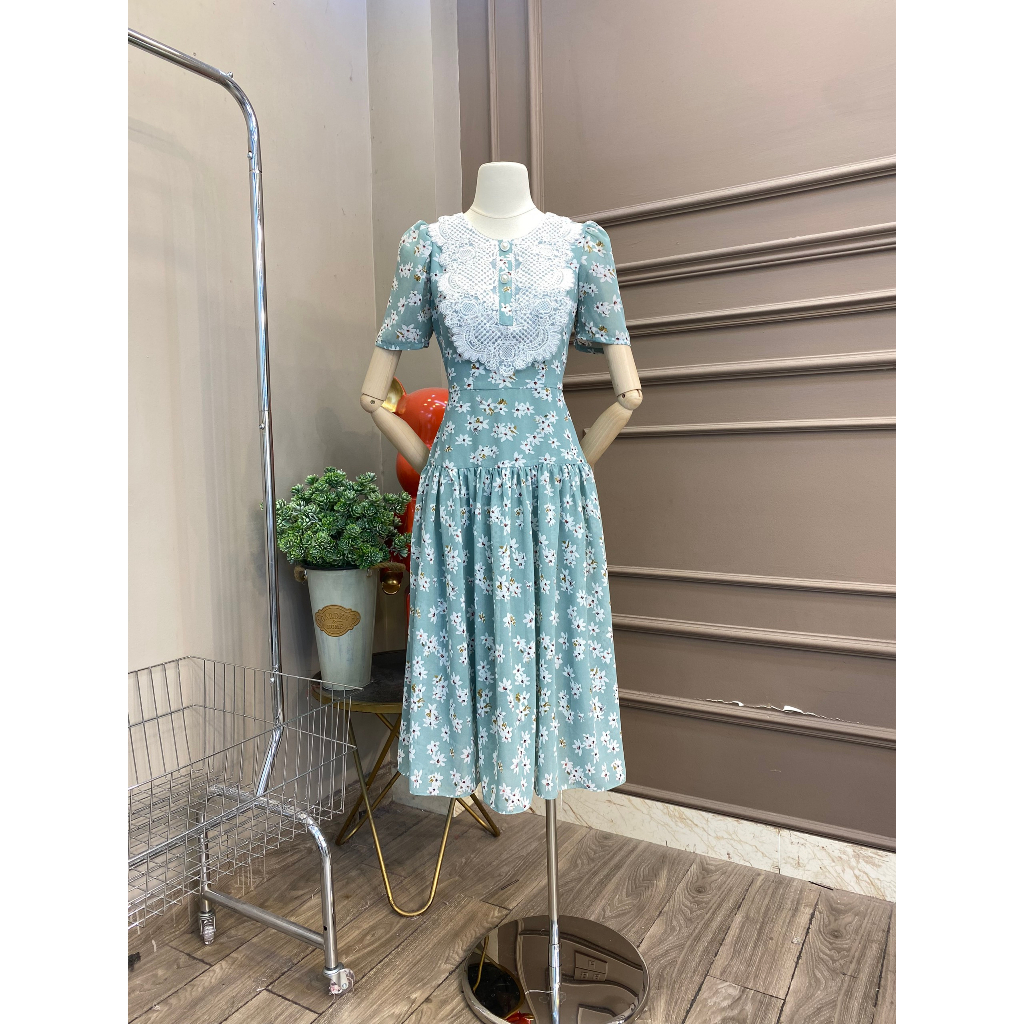 Váy hoa nhí cổ yếm -10483