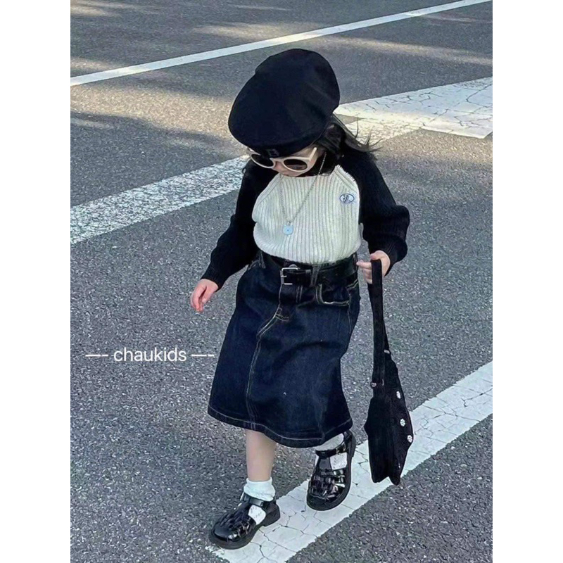 Set áo kèm chân váy bà đai cho bé