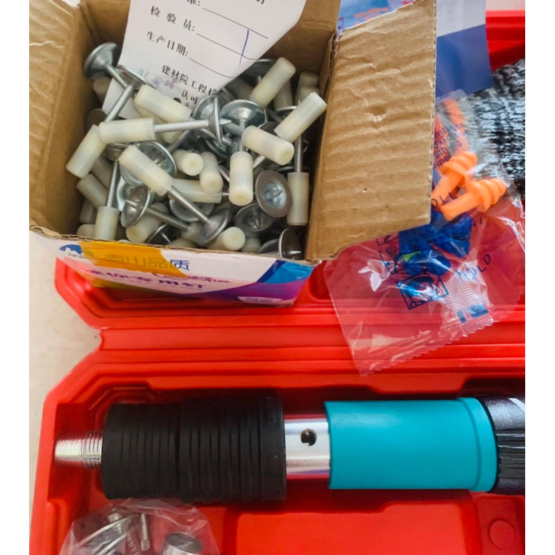 DỤNG CỤ BĂN TY TRẦN BÊ TÔNG THẠCH CAO + HỘP ĐINH