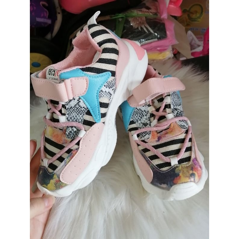 Xả kho Giày trẻ em nhiều mẫu lẻ size như hình