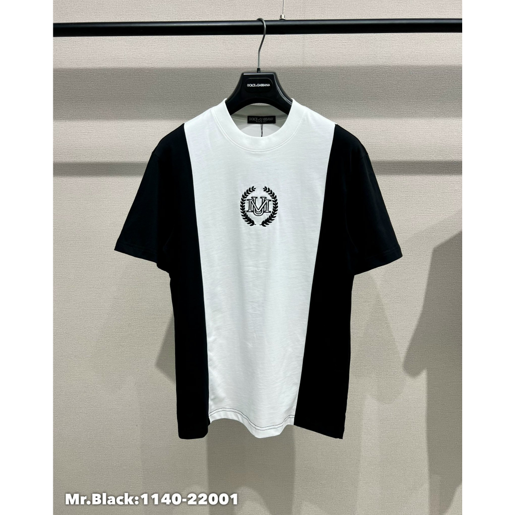 Áo Phông An Thuyên Phối Đen Trắng MU Họa Tiết Thêu Trước Ngực Sắc Nét - Áo Phông An Thuyên Hót trend 2023