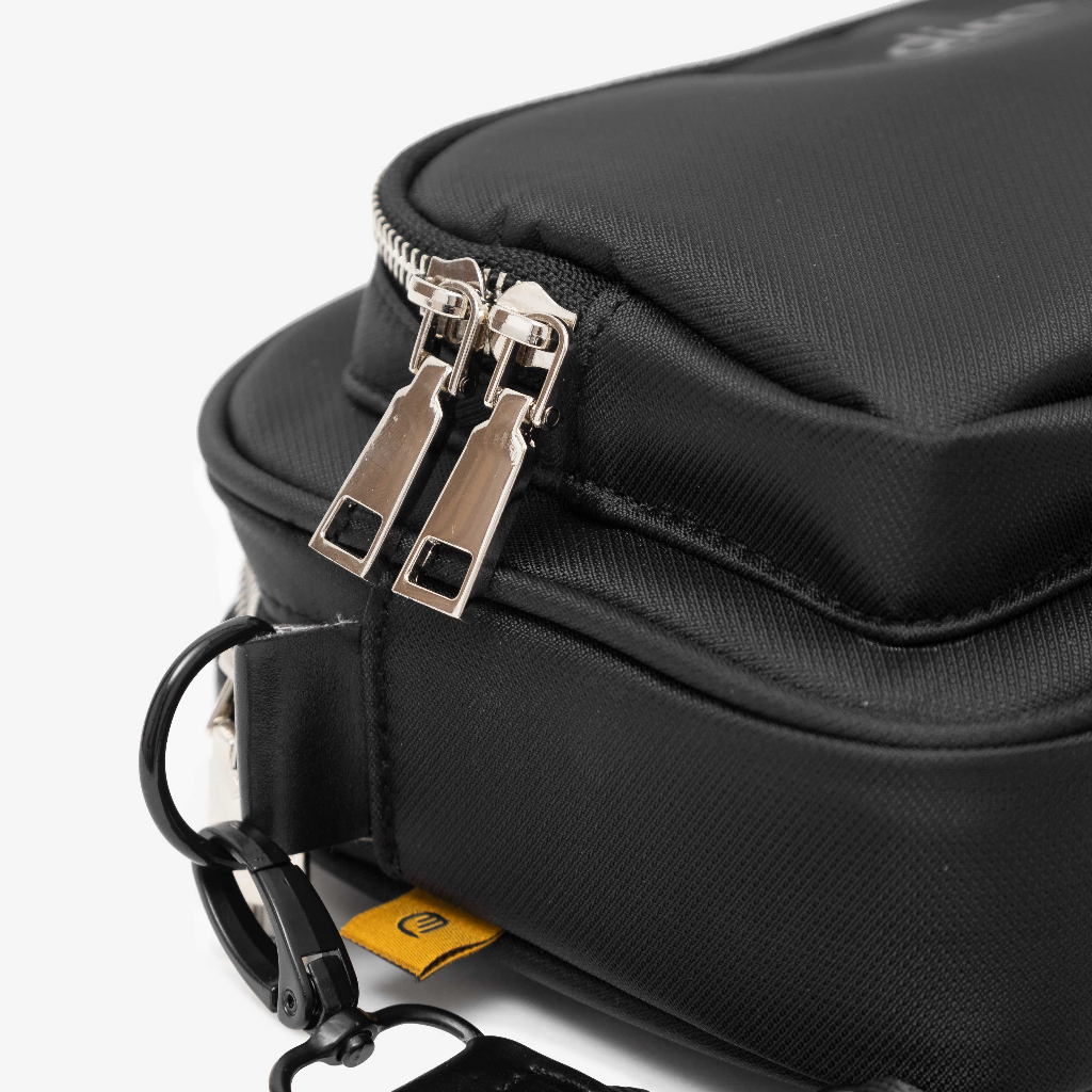 Túi đeo chéo DIM Essential Bag