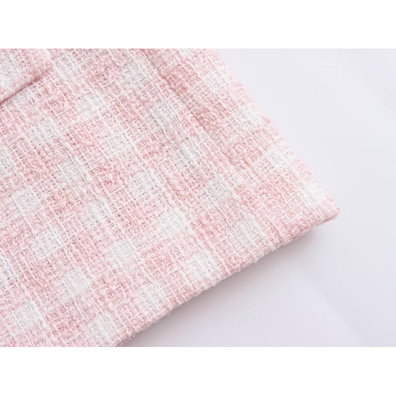 Áo khoắc dạ màu hồng phấn
