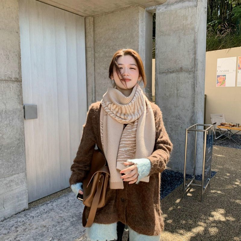 KHĂN CHOÀNG MÙA ĐÔNG CHẤT LEN HỌA TIẾT DA BEO HAI MẶT