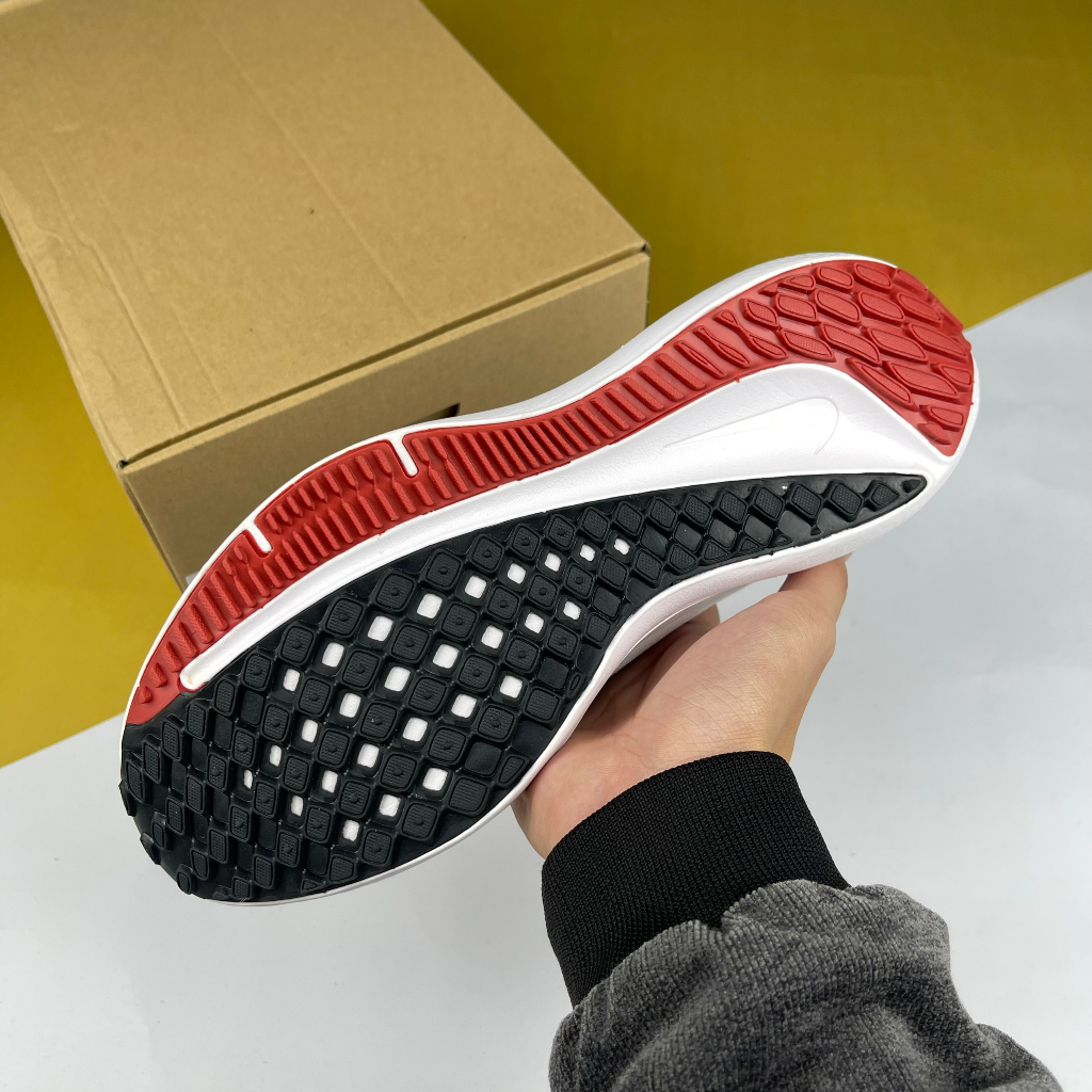 Giày Thể Thao Zoom Winflo 10 White Black Crimson, Zoom Winflo Trắng Móc Đen - Cat.Shoes