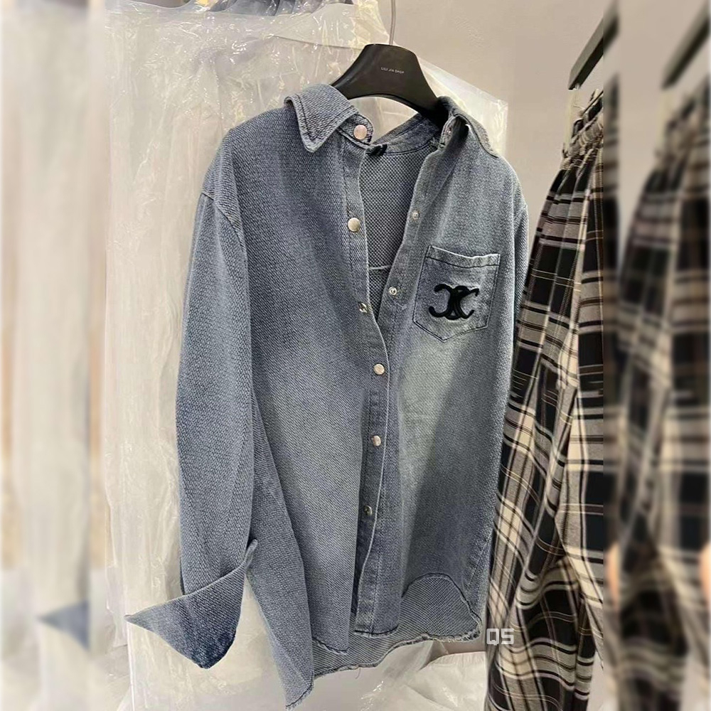 Áo sơ mi nữ jean tay dài thêu logo túi | A&JEAN STORE