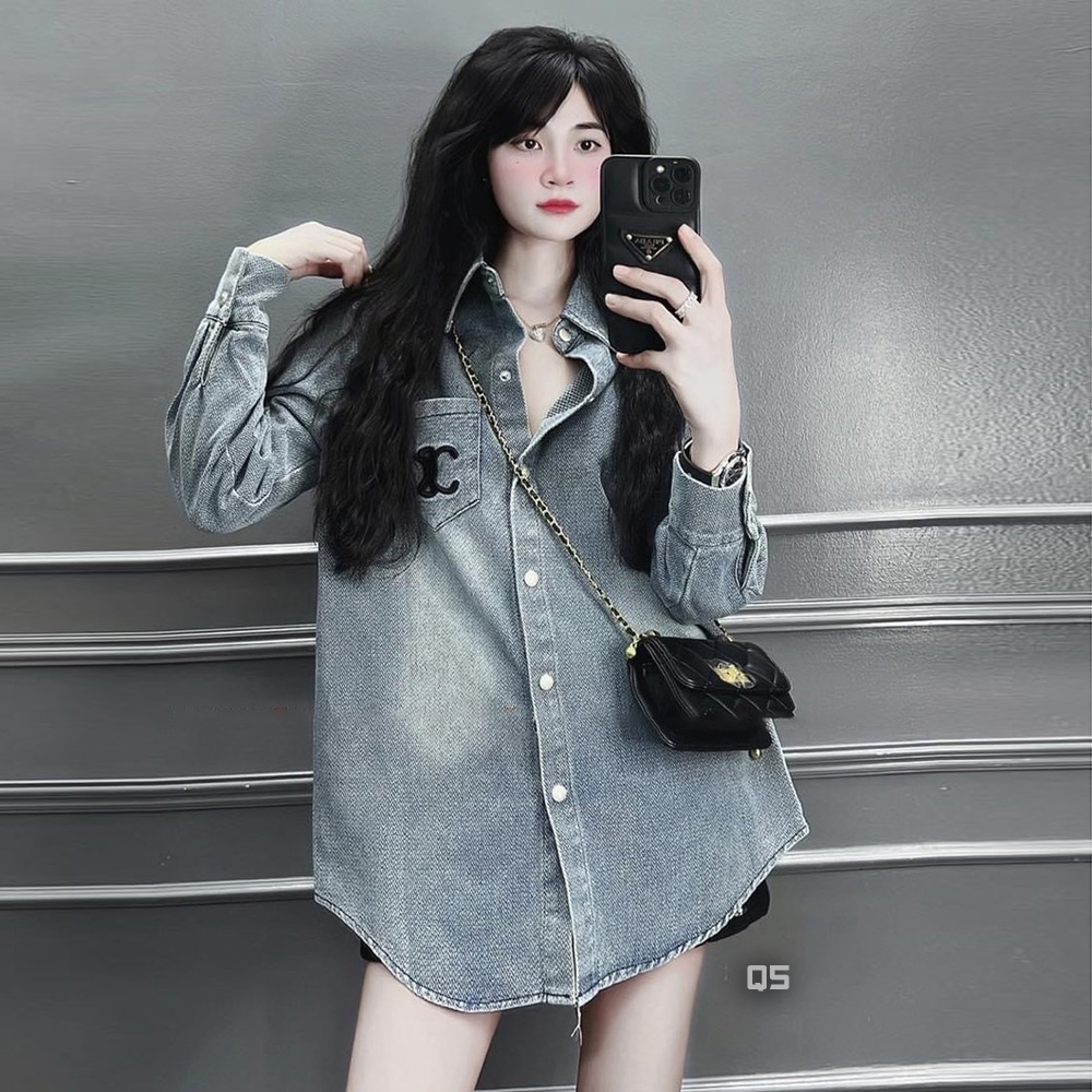 Áo sơ mi nữ jean tay dài thêu logo túi | A&JEAN STORE