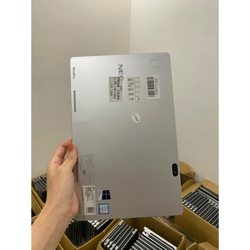 Máy tính bảng 2 in 1 NEC Nhật Bản 4GB SSD 128GB 11,6inch Windows Pro